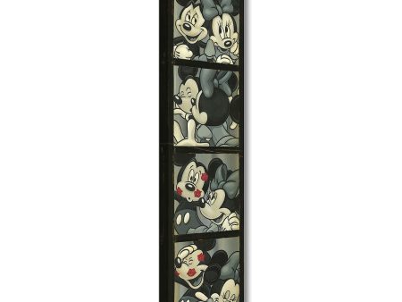 Disney  Photo Booth Kiss  Hot on Sale